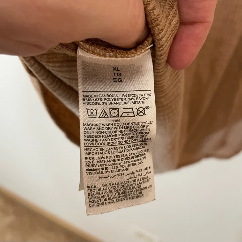 3 Old Navy Luxe Swing Tank Tops XL - Picture 9 of 9